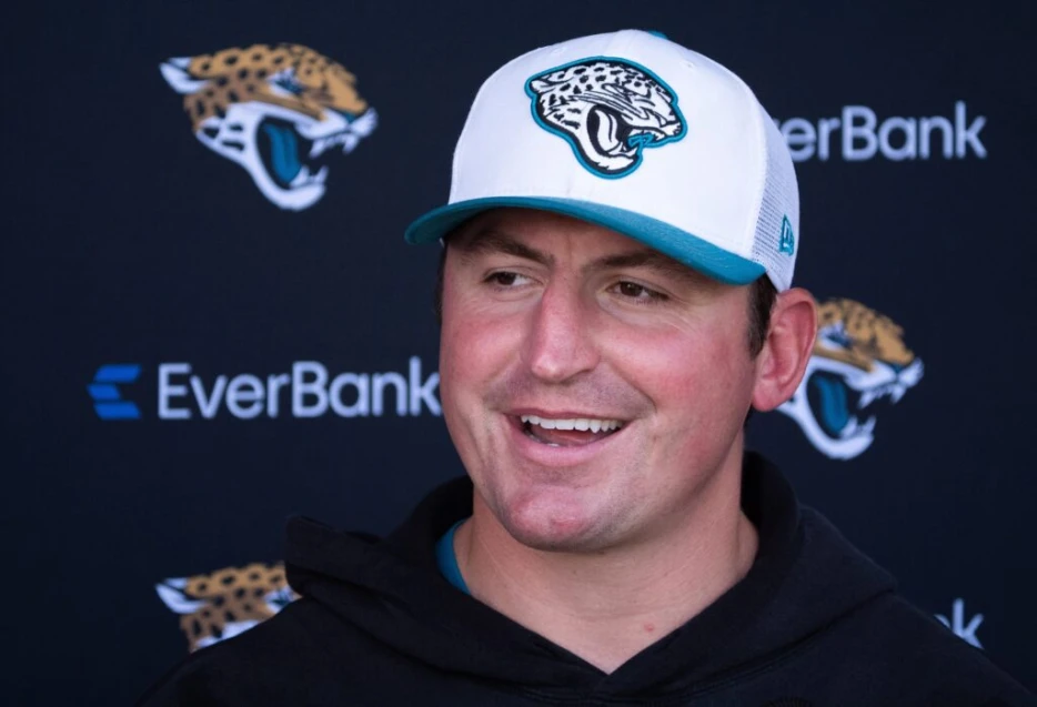 Jaguars OC Grant Udinski To Be Popular HC Candidate?