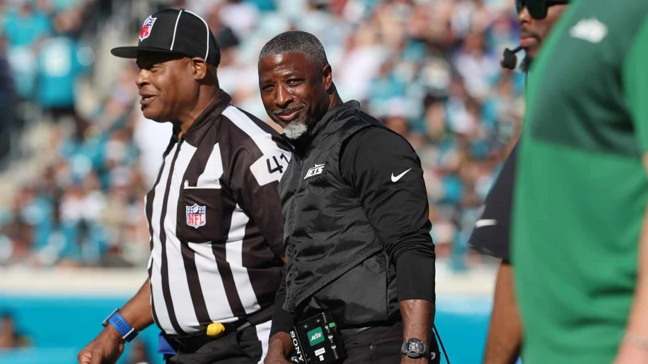 Jets’ Aaron Glenn states the obvious after brutal showing against Jaguars