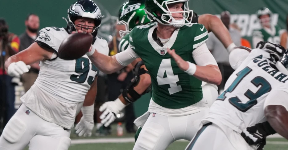 Jets fans are ready for Brady Cook to cook