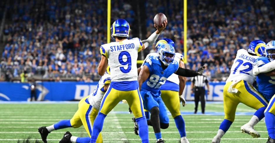 NFL Week 15 Live Updates, Scores: Raiders-Eagles, Bills-Pats, Chargers-Chiefs, More