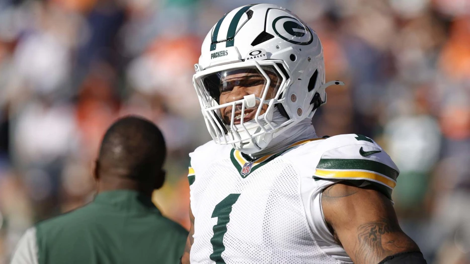 Packers’ Micah Parsons finally draws first holding penalty since Week 6