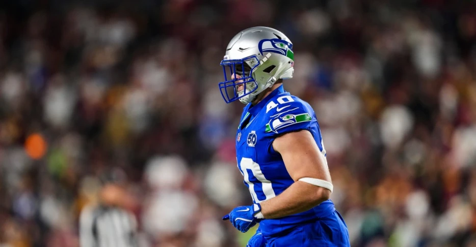 Robbie Ouzts a healthy scratch for Seahawks vs Colts
