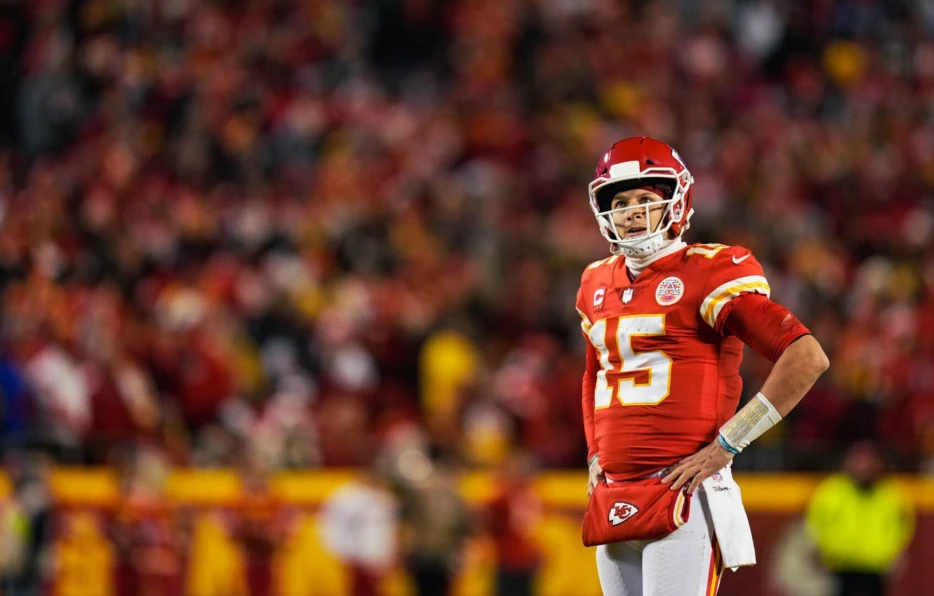 BREAKING: MRI Confirms Torn ACL For Patrick Mahomes