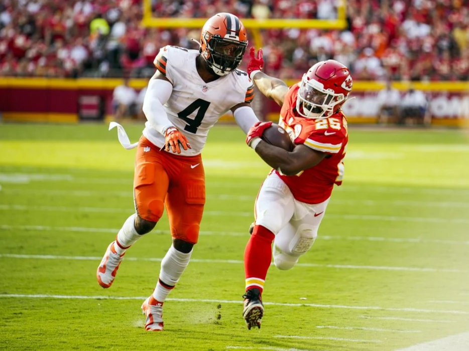 Buccaneers To Sign LB Anthony Walker Off Colts’ Practice Squad