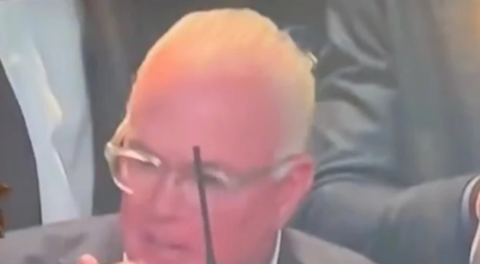 Cowboys Owner Stephen Jones Was Caught On Live TV Using Strange Item In The Stands During SNF vs. Vikings [VIDEO]