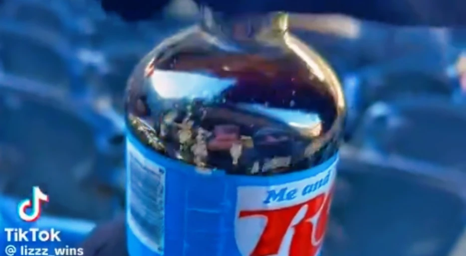 It Was So ‘Ice Cold’ At Bears-Browns Game That This Fan’s Bottle Of Soda Froze Immediately After Opening It [VIDEO]