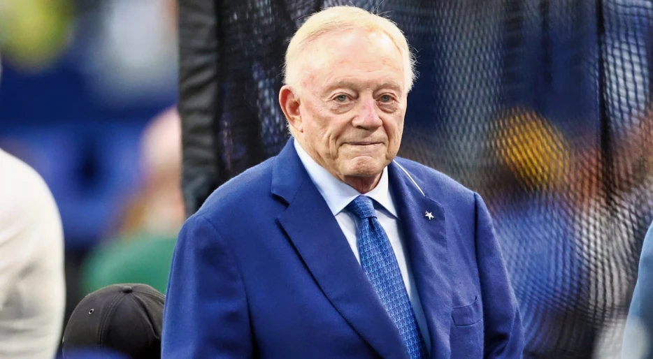 Jerry Jones Reportedly Walked Out On The Dallas Cowboys