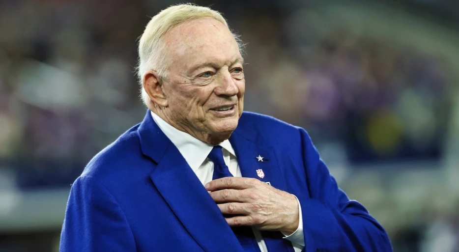 Legendary Dallas Cowboys Head Coach Calls Out Jerry Jones For Giving Him Tickets To The Worst Seats In The House For SNF [PHOTO]