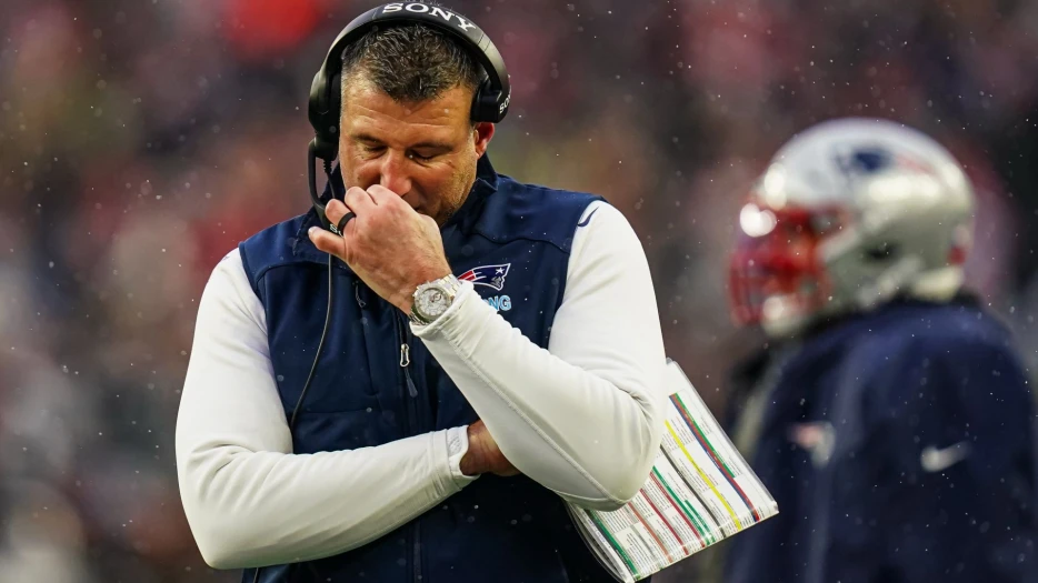 Mike Vrabel Addresses ‘Concerning’ Aspect Of Patriots’ Week 15 Loss Vs. Bills