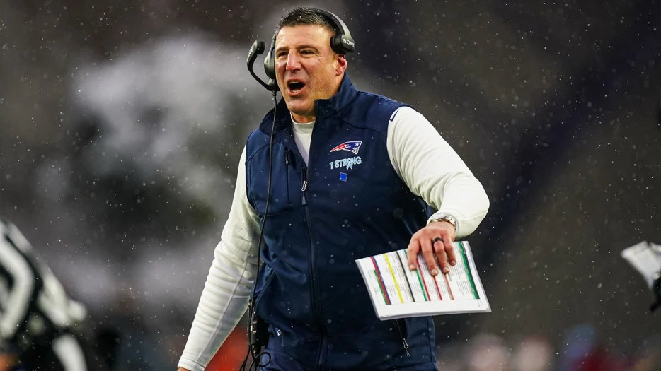 Mike Vrabel calls for consistency from refs, but insists it isn’t why Patriots lost