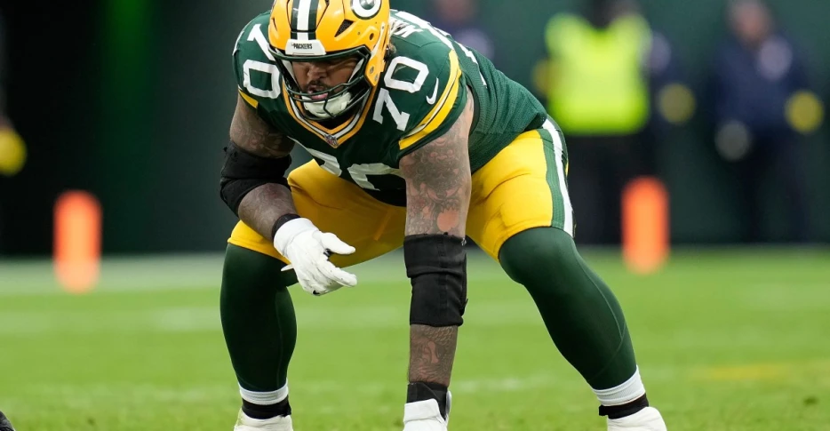 Packers Snap Counts vs. Broncos: Darian Kinnard takes over at right tackle