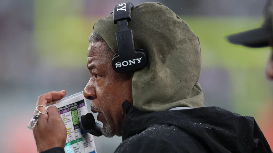 Patriots’ Division Rival Makes Shocking Coaching Change After Blowout Loss