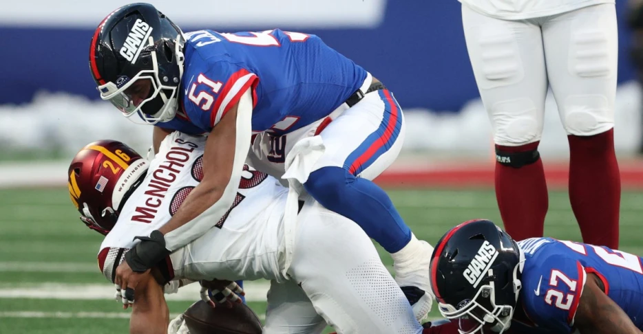 PFF grades and snap counts for the Giants’ loss to the Commanders