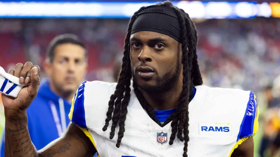 Rams’ Davante Adams leaves Lions game with apparent hamstring injury