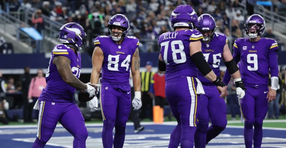 Vikings Help Pull Off Trifecta Not Seen In 22 Years