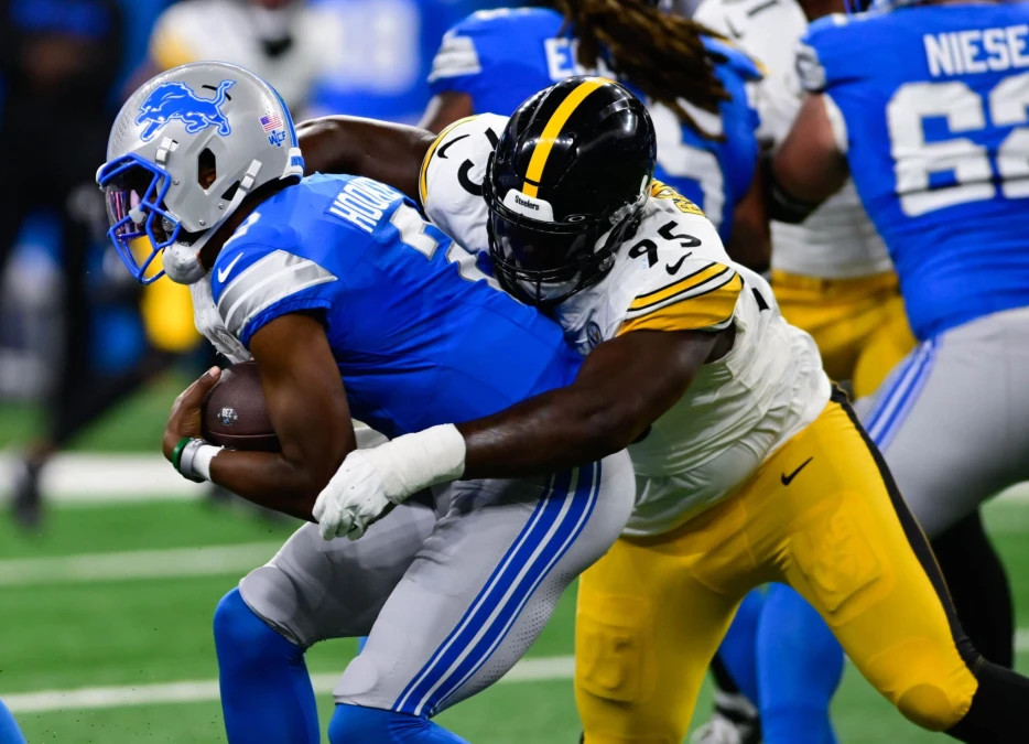 Competitive Advantage? Steelers Work Out Former Lions QB