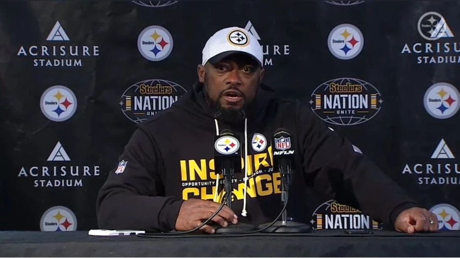 Injury Roundup: Two Steelers Starters Hurt Against Dolphins