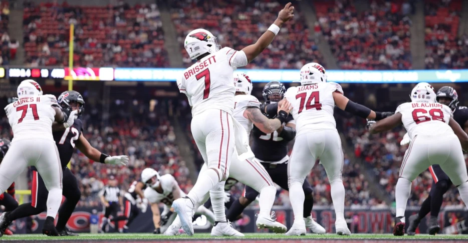 Is anyone taking notice that the Cardinals’ aerial attack is kicking a**?