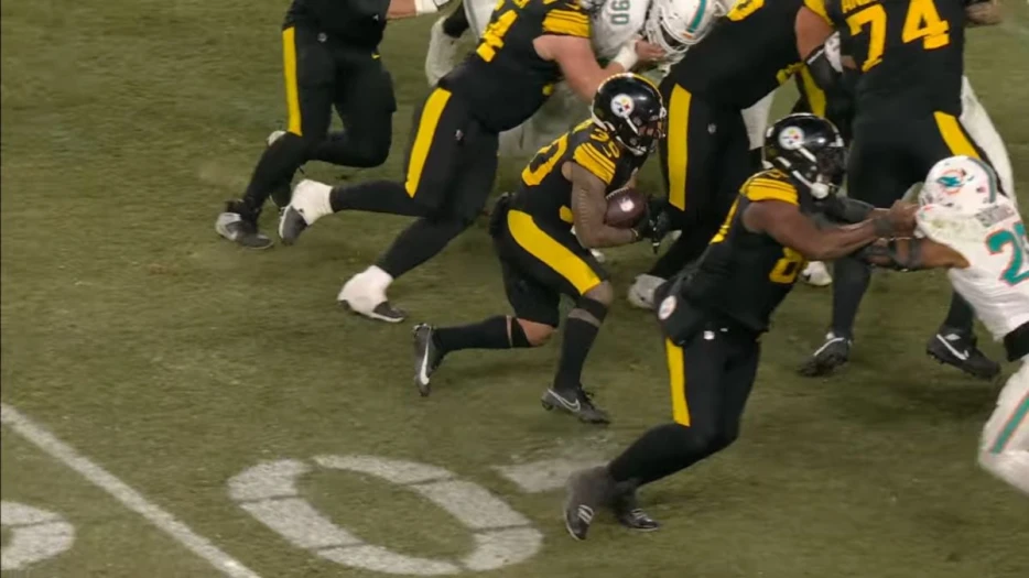 Jaylen Warren Admits Monday Night Was Sickest He’s Ever Felt Playing Football