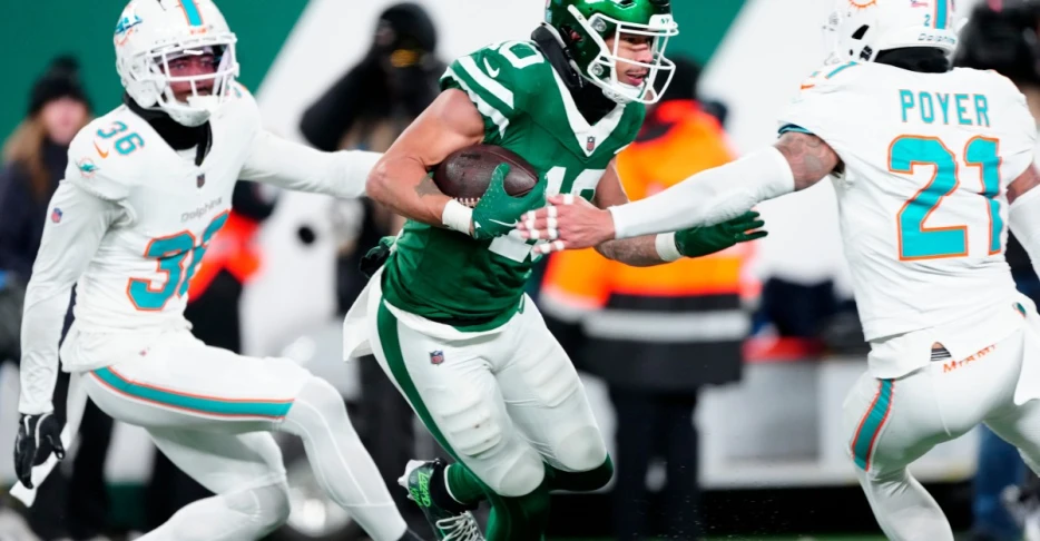 Jets release Allen Lazard