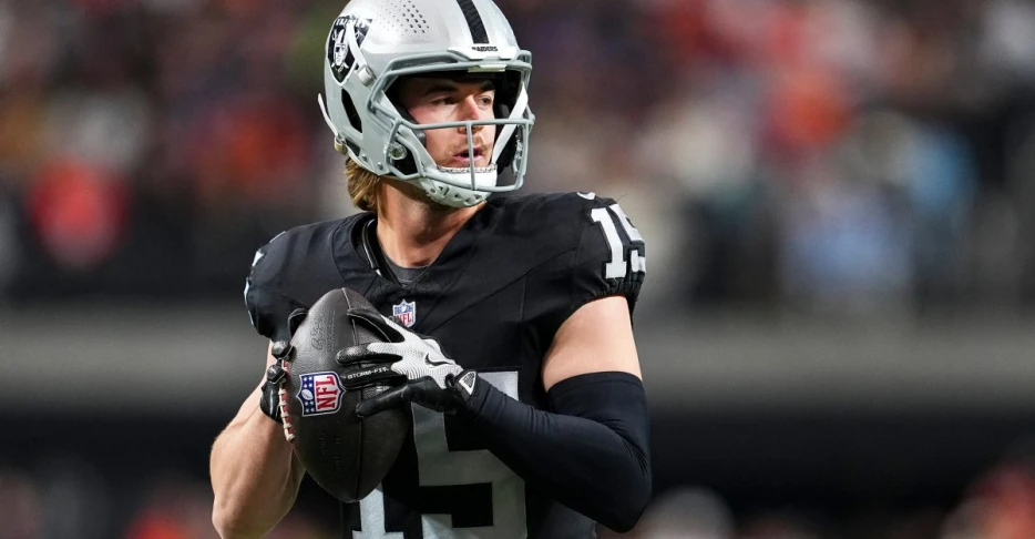 Kenny Pickett takes another step toward starting Sunday