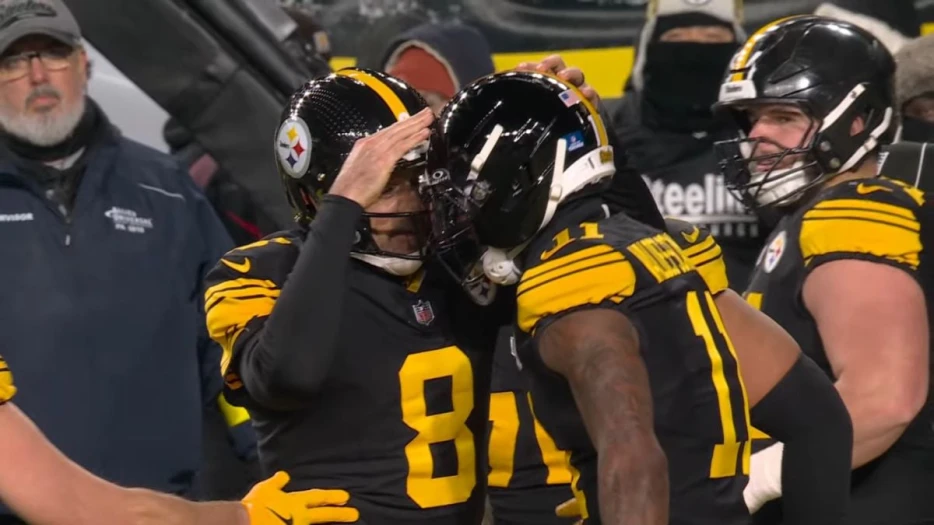 Marquez Valdes-Scantling Talks First TD As A Steeler, ‘Honored’ To Play With Aaron Rodgers Again