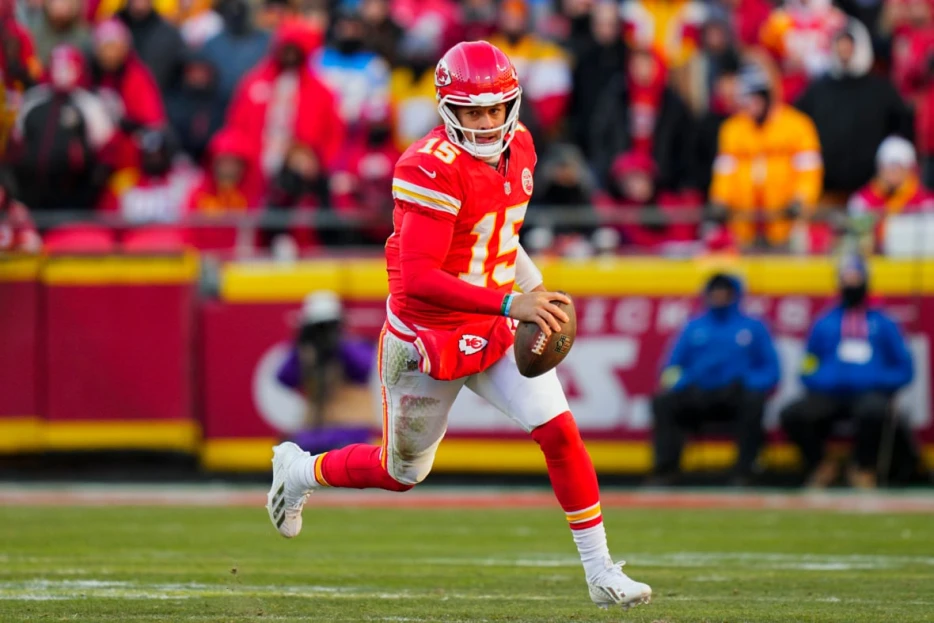 NFL Insider Reveals ‘Surprise’ Patrick Mahomes Injury Recovery Timeline