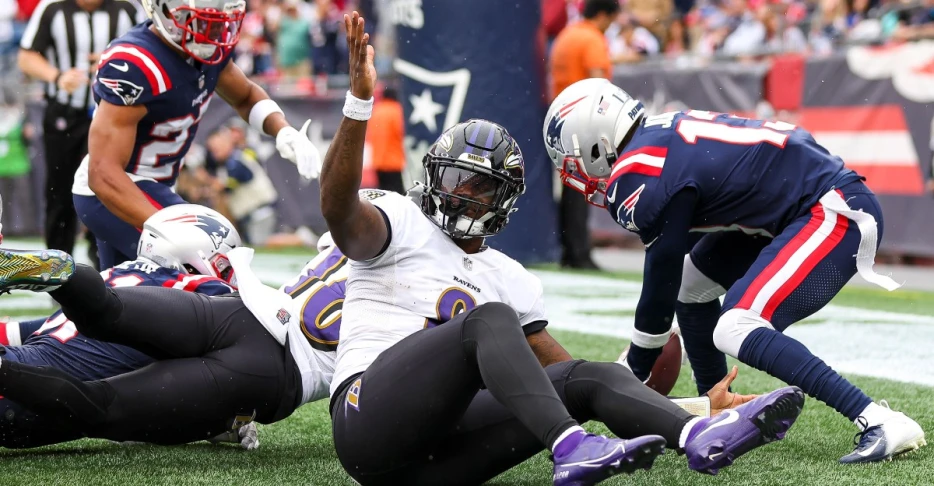 Ravens odds, NFL Week 16: Baltimore opens as surprise favorites vs. Patriots