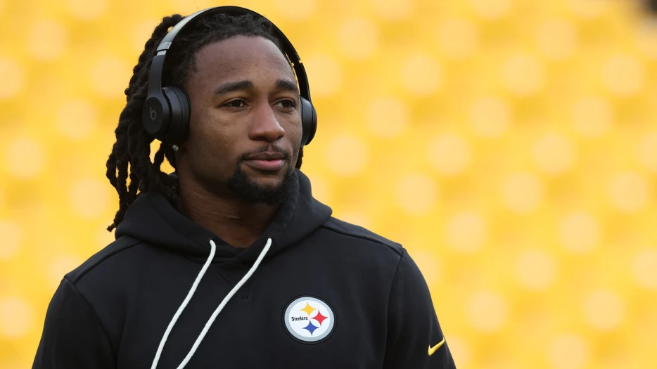 Steelers’ Asante Samuel Jr. immediately makes presence felt with Tua Tagovailoa MNF interception
