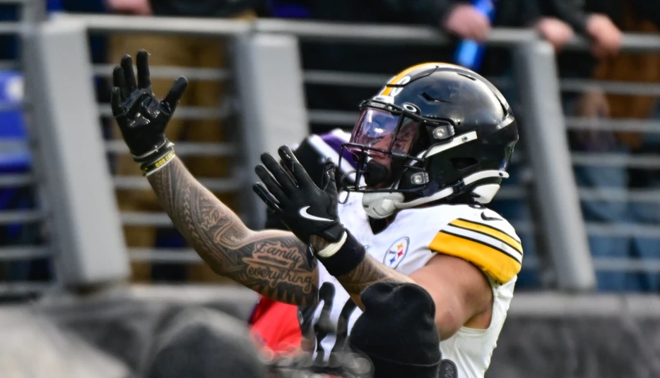 Steelers Get Good News on RB Jaylen Warren for Monday Night Football