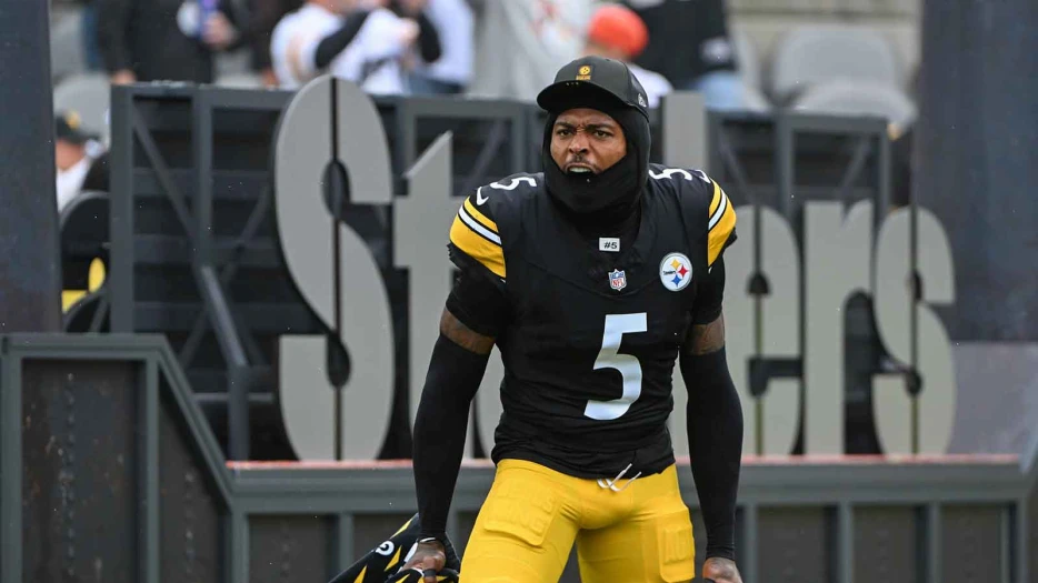 Steelers’ Jalen Ramsey shouts ‘He weak as f**k’ into camera during MNF vs. Dolphins