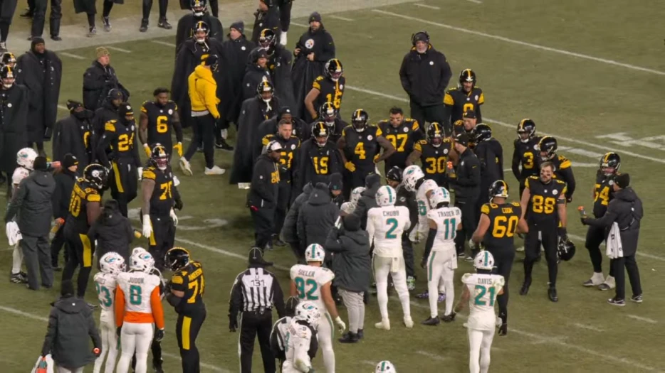 ‘We Care About Him:’ Tomlin, Steelers Show Massive Respect During Minkah Fitzpatrick’s Injury Scare