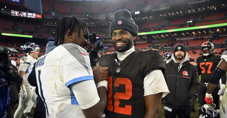 2025 rookie QBs: How Cam Ward, Jaxson Dart, Shedeur Sanders, 13 others have performed this year