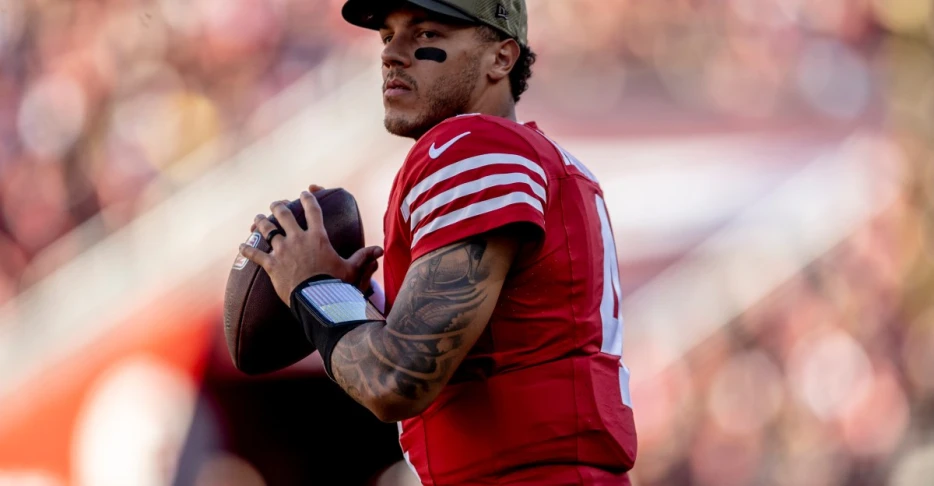 49ers bring back Adrian Martinez to the practice squad; have a pair of tryouts along the offensive line