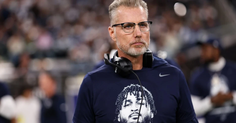 Cowboys roundtable discussion: Playoff chances, Matt Eberflus, and the Chargers game