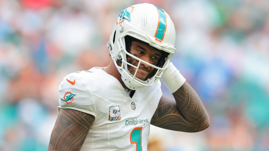 Dolphins bench QB Tua Tagovailoa for Quinn Ewers