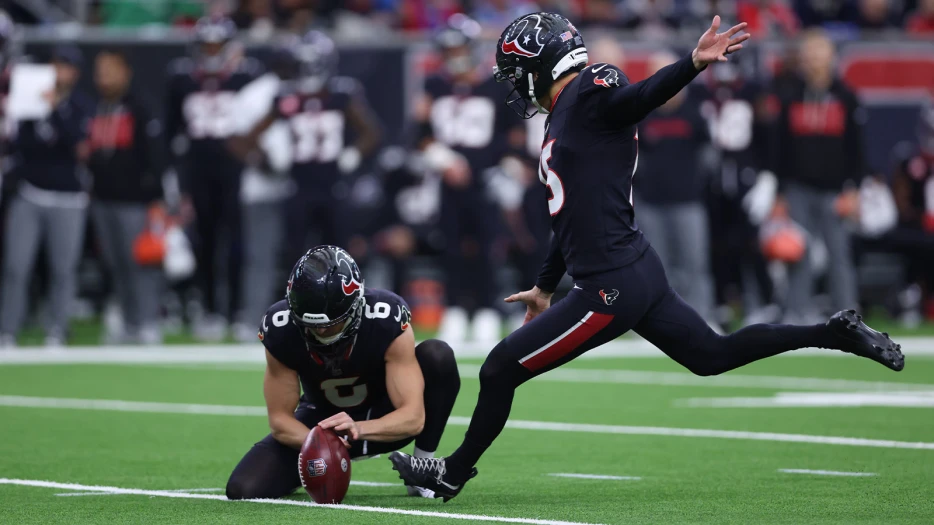 Fantasy Football Kicker Rankings: Week 16 2025