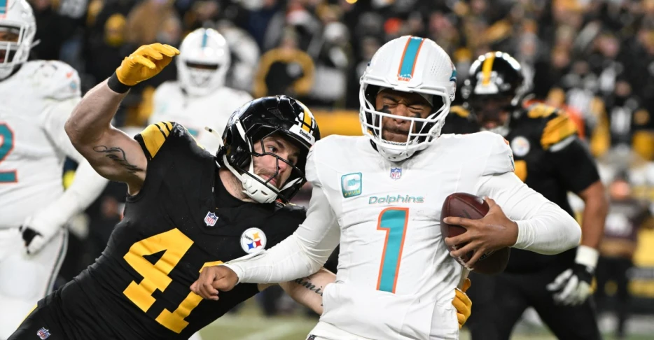 Is a quarterback change on the horizon – The Splash Zone 12/17/25