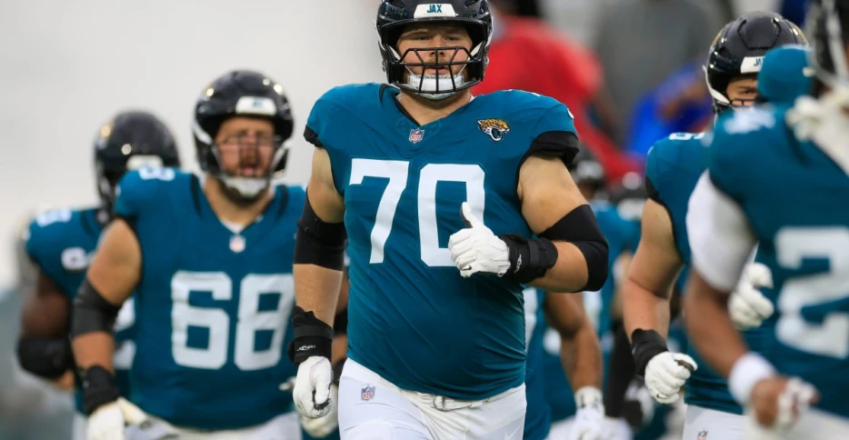 Jaguars’ Cole Van Lanen’s versatility has him dominating in 4th OL spot this season