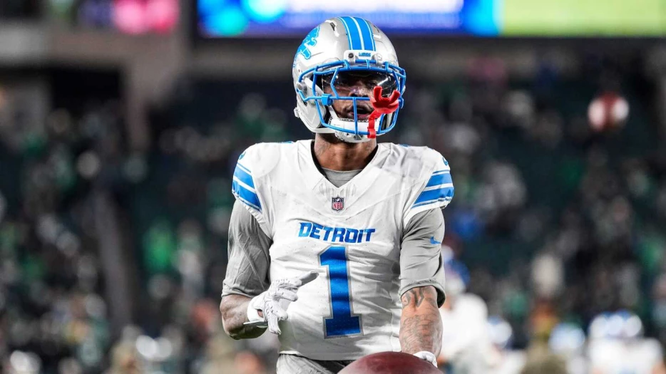 Jameson Williams scores TD, but his unsportsmanlike penalty leads to missed PAT