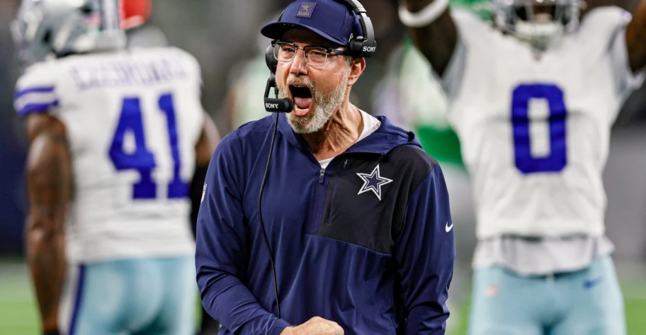 Matt Eberflus didn’t give the Cowboys any advantage against the NFC North