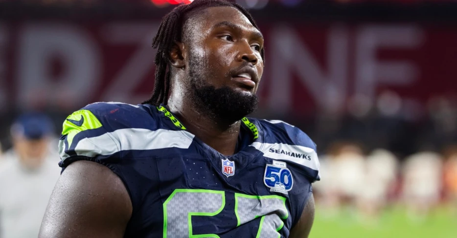 Seahawks-Rams Week 16 injury report: It’s not looking good for Charles Cross