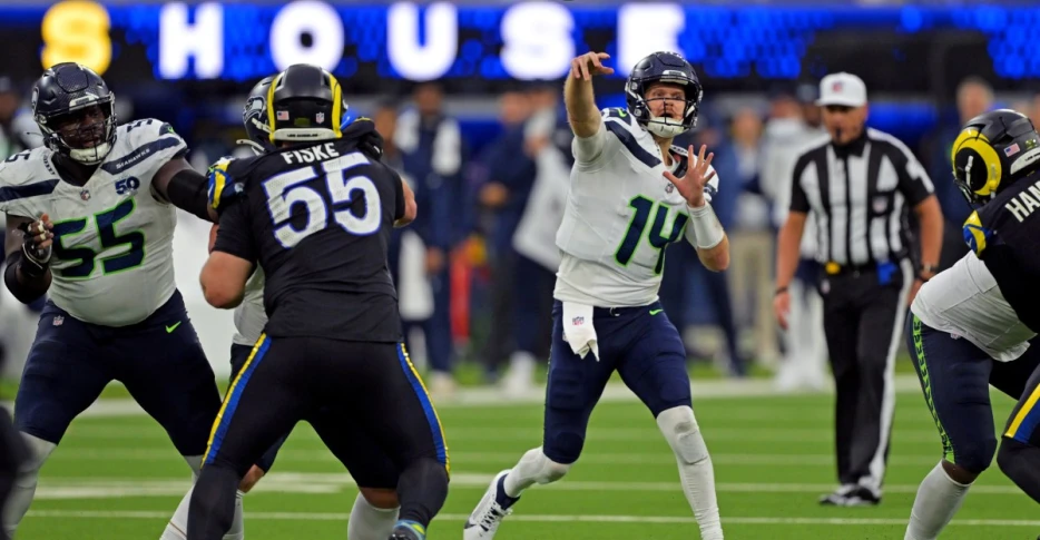 Seahawks Reacts Survey, Week 16: Did the Colts game affect your confidence in the Rams rematch?