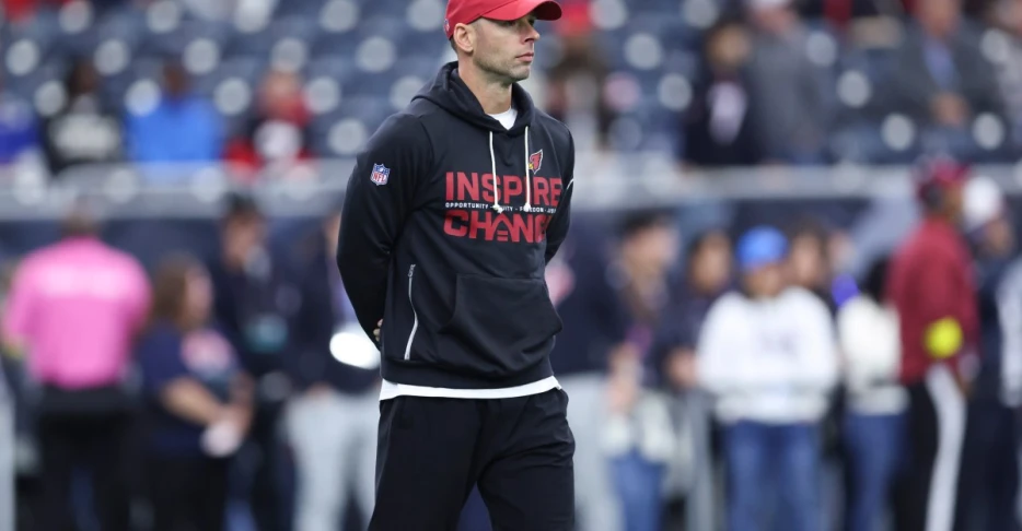 Should the Arizona Cardinals fire Jonathan Gannon after the season?