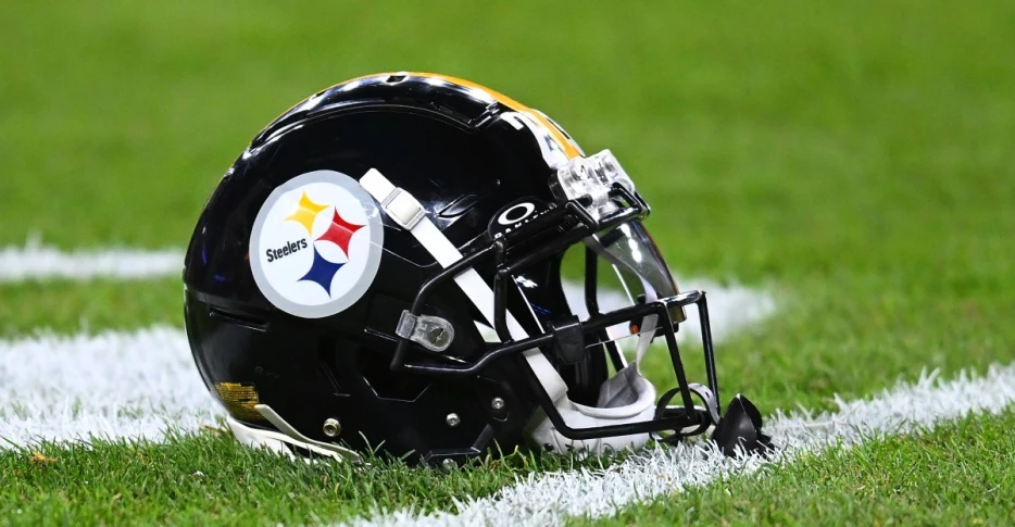 Steelers re-sign veteran running back