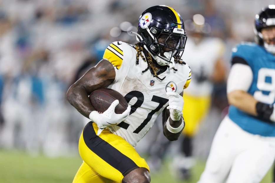 Steelers Re-Signed RB Trey Sermon To Practice Squad