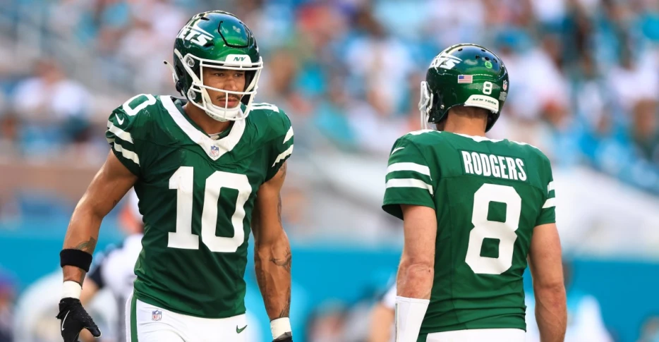 Wednesday links: Will the Steelers reunite Allen Lazard with Aaron Rodgers?