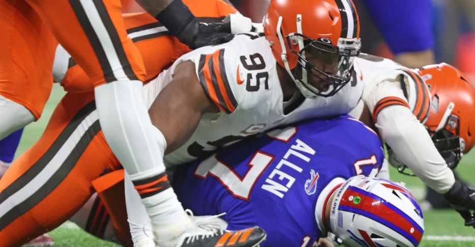 Browns vs. Bills Week 16 predictions: Has Cleveland mailed it in?