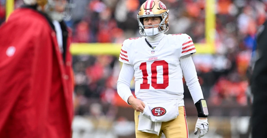 ESPN: Mac Jones one of the most interesting trade candidates this offseason