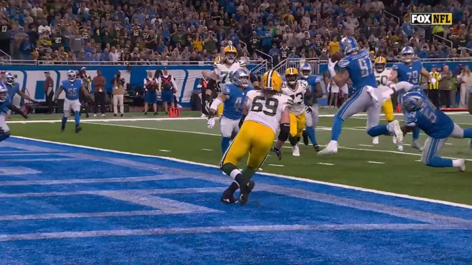 ‘Love If He Threw Me Another One’: Aidan Hutchinson Looking For Another INT Off Aaron Rodgers